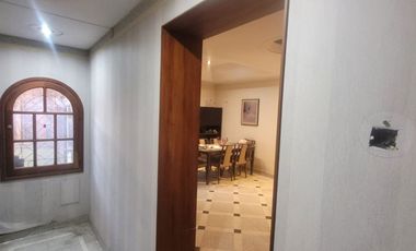 CASA DOS FAMILIAS EN VENTA LANUS ESTE