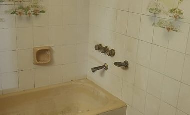 CASA DOS FAMILIAS EN VENTA LANUS ESTE