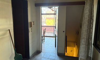CASA DOS FAMILIAS EN VENTA LANUS ESTE