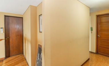 VENTA CASA CON PARQUE Y QUINCHO EN LOMAS DE ZAMORA