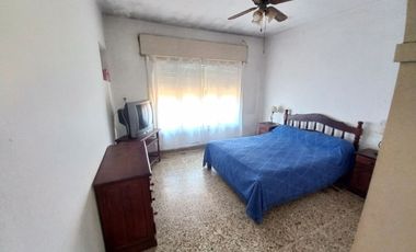 VENTA CASA EN TEMPERLEY LOTE PROPIO