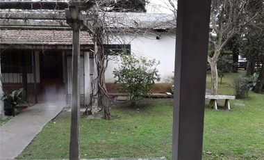 QUINTA CON DOS CASAS, PILETA Y AÑOSA ARBOLEDA