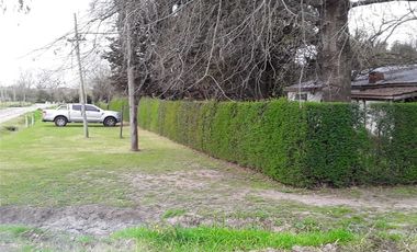 QUINTA CON DOS CASAS, PILETA Y AÑOSA ARBOLEDA