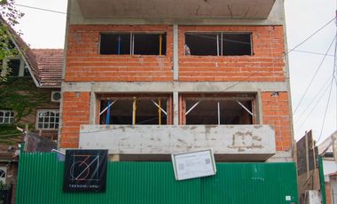 Departamento en dúplex - 3 amb - En pozo - Olivos