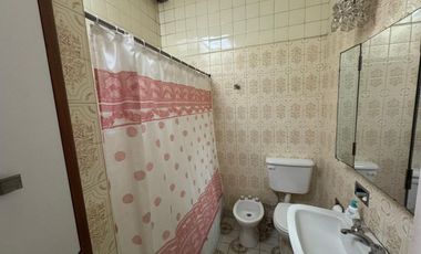 VENTA CASA CON PATIO Y PARRILLA EN VILLA DOMINICO