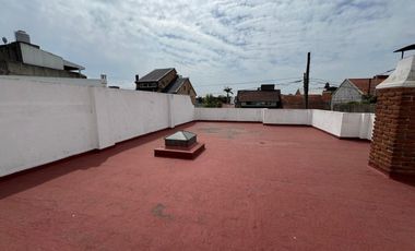 VENTA CASA CON PATIO Y PARRILLA EN VILLA DOMINICO