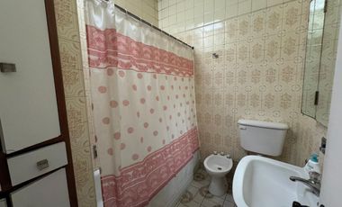 VENTA CASA CON PATIO Y PARRILLA EN VILLA DOMINICO