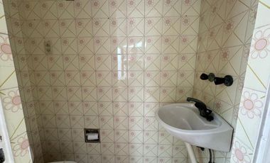 VENTA CASA CON PATIO Y PARRILLA EN VILLA DOMINICO