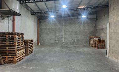 VENTA GALPON EN LOTE DE 436 MTS2 EN BURZACO