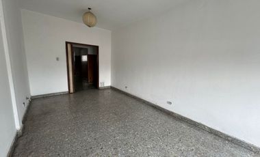 VENTA PH 3 AMBIENTES CON PATIO