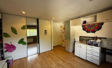 VENTA CASA  5 AMB CON PILETA  REMEDIOS DE ESCALADA