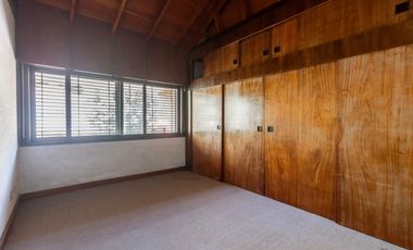 Venta Casa 7 amb con Parque y Pileta en Beccar