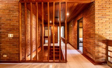 Venta Casa 7 amb con Parque y Pileta en Beccar