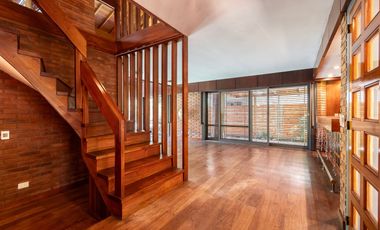 Venta Casa 7 amb con Parque y Pileta en Beccar