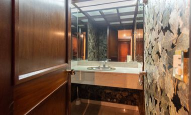 Venta Casa 7 amb con Parque y Pileta en Beccar