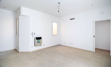 PH Belgrano s/expensas.1er piso. 2 dptos independientes. Terrazas. 8 ambientes. Reciclado. Estrenar.