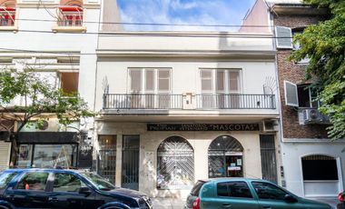 PH Belgrano s/expensas.1er piso. 2 dptos independientes. Terrazas. 8 ambientes. Reciclado. Estrenar.