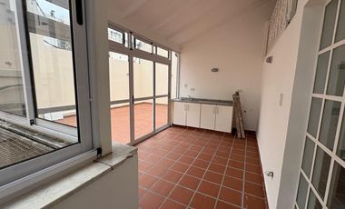 PH Belgrano s/expensas.1er piso. 2 dptos independientes. Terrazas. 8 ambientes. Reciclado. Estrenar.