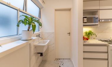 Venta Depto Semipiso 3 Amb con dependencia y balcon corrido - Palermo
