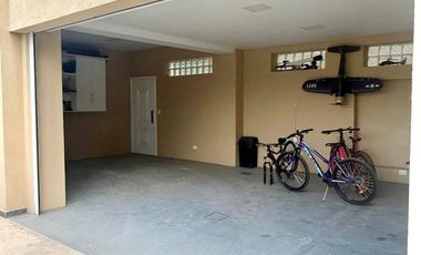 Venta Casa La Lonja Pilar 5 ambientes con pileta