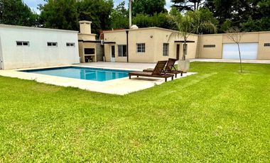 Venta Casa La Lonja Pilar 5 ambientes con pileta