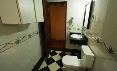 VENTA CASA A RECICLAR O LOTE EXCELENTE UBICACIÓN