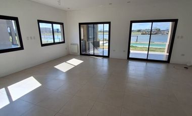 ALQUILER ANUAL  - CASA - BARRIO CERRADO SAN SEBASTIAN- PILAR- A LA LAGUNA