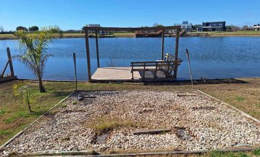 ALQUILER ANUAL  - CASA - BARRIO CERRADO SAN SEBASTIAN- PILAR- A LA LAGUNA