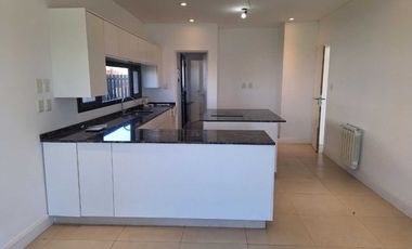 ALQUILER ANUAL  - CASA - BARRIO CERRADO SAN SEBASTIAN- PILAR- A LA LAGUNA