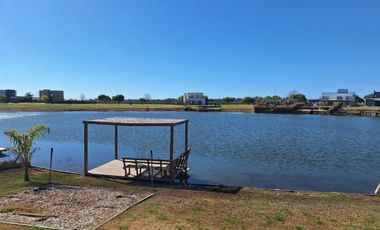 ALQUILER ANUAL  - CASA - BARRIO CERRADO SAN SEBASTIAN- PILAR- A LA LAGUNA
