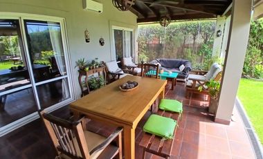 CASA 3 DORMITORIOS - BARRIO PARQUE EL TALAR -