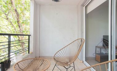 Monoambiente tipo estudio con balcón aterrazado y pileta.