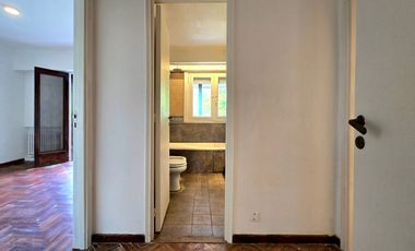 VENTA CASA MARTINEZ 8 AMBIENTES PILETA COCHERAS