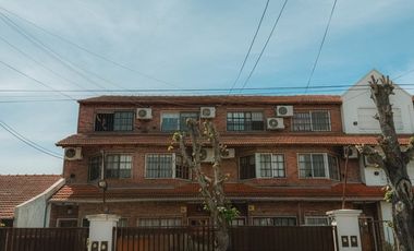 TRIPLEX EN VENTA N.AVELLANEDA 4000, OLIVOS