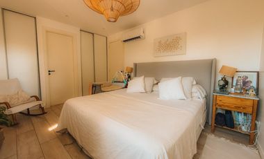 VENTA CASA moderna, casi a estrenar, en Beccar