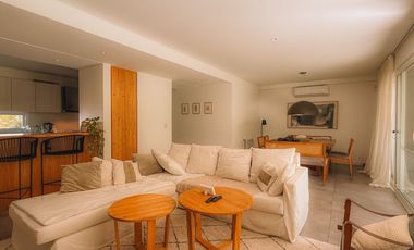 VENTA CASA moderna, casi a estrenar, en Beccar