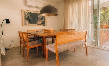 VENTA CASA moderna, casi a estrenar, en Beccar