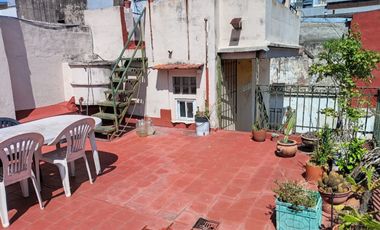 PH en Paternal PB con patio y terraza sin expensas