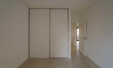 Venta departamento, con cochera a estrenar.