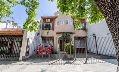 DUPLEX 3 DORMITORIOS Y JARDÍN APTO CRÉDITO LUGANO