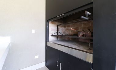 Alquiler casa en barrio San Ramiro Pilar Este