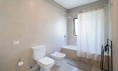 Alquiler casa en barrio San Ramiro Pilar Este