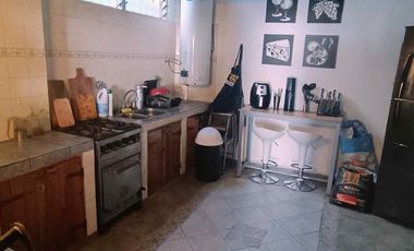 Casa multifamiliar en San Andrés con 2 deptos