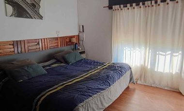 Casa multifamiliar en San Andrés con 2 deptos