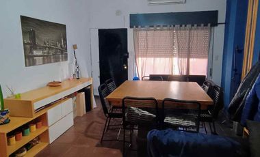 Casa multifamiliar en San Andrés con 2 deptos