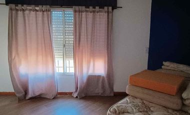 Casa multifamiliar en San Andrés con 2 deptos