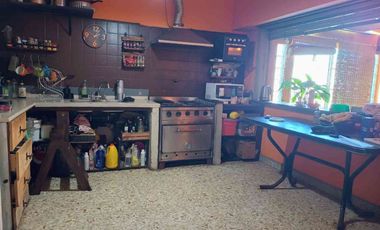 Casa multifamiliar en San Andrés con 2 deptos