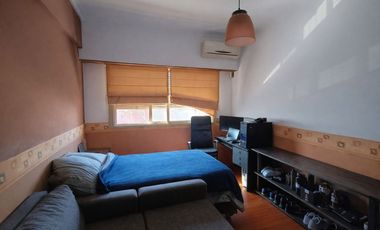 Casa multifamiliar en San Andrés con 2 deptos