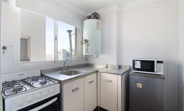 VENTA DEPTO  1 AMB SOBRE LIBERTADOR VISTA AL RIO