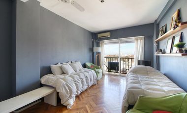 VENTA DEPTO  1 AMB SOBRE LIBERTADOR VISTA AL RIO